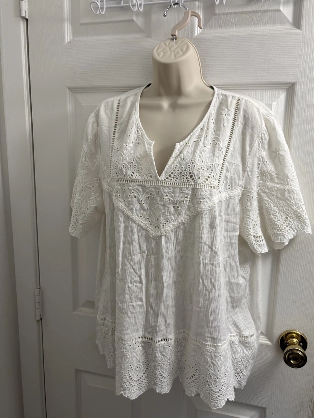 Women’s White Eyelet Split-Neck Peasant Top